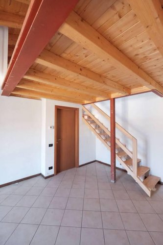 NUOVI APPARTAMENTI CON SOPPALCO, BALCONI, CANTINA E POSS. BO Cisano Bergamasco