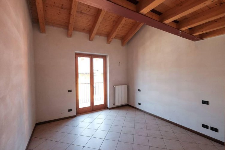 NUOVI APPARTAMENTI CON SOPPALCO, BALCONI, CANTINA E POSS. BO Cisano Bergamasco