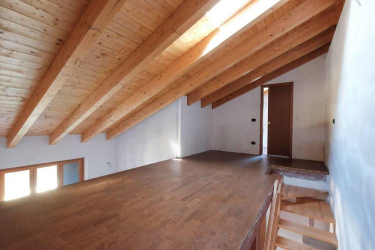 NUOVI APPARTAMENTI CON SOPPALCO, BALCONI, CANTINA E POSS. BO Cisano Bergamasco