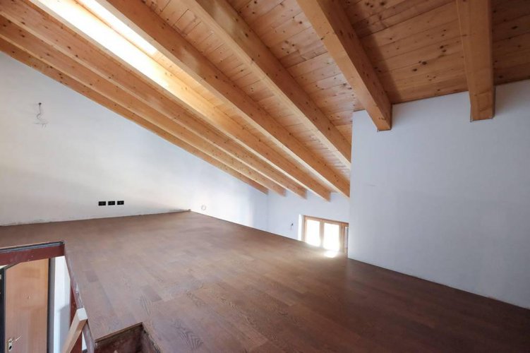 NUOVI APPARTAMENTI CON SOPPALCO, BALCONI, CANTINA E POSS. BO Cisano Bergamasco