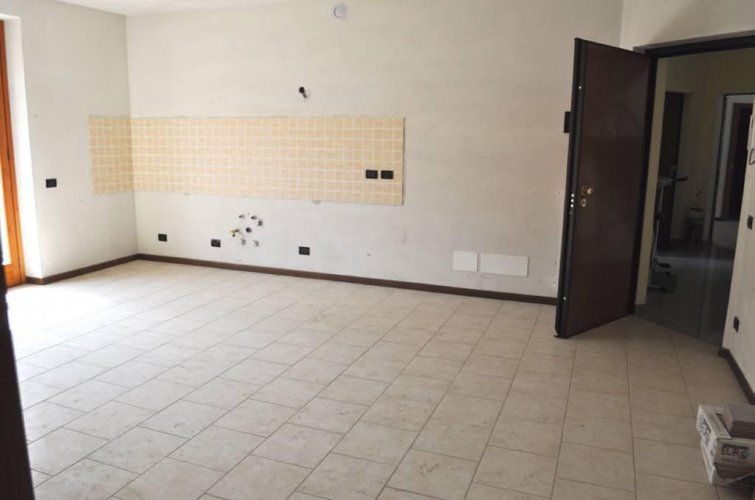 NUOVO TRILOCALE MAI ABITATO CON CANTINA E POSS. BOX Cisano Bergamasco