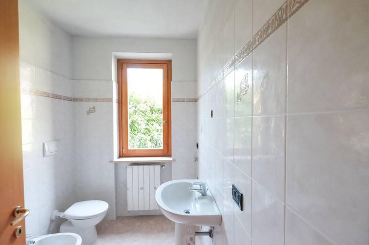 NUOVO BILOCALE CON AMPIO GIARDINO E CANTINA! POSS BOX Cisano Bergamasco