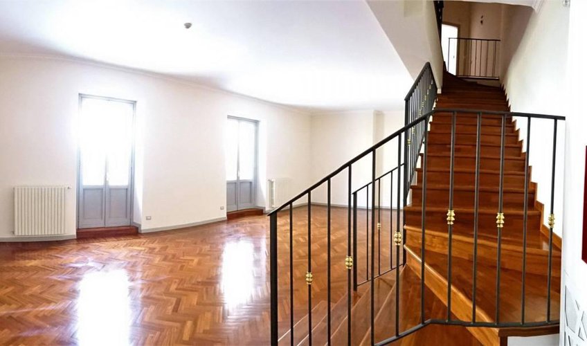 pentalocale di 290mq oltre terrazzi Bergamo