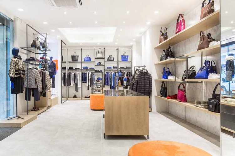 Negozio 2.000mq con unica vetrata di 30 ml frontestrada Ponte San Pietro