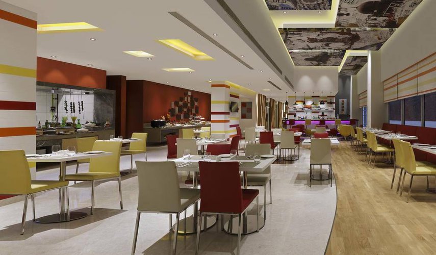 Negozio 2.000mq con unica vetrata di 30 ml frontestrada Ponte San Pietro