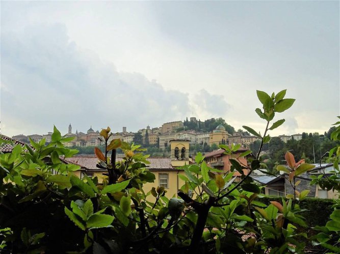 Quadrilocale di 182mq box in zona prestigiosa