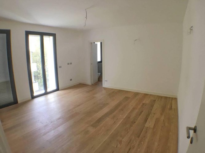 Quadrilocale 200mq con terrazze abitabili e box centro Bergamo