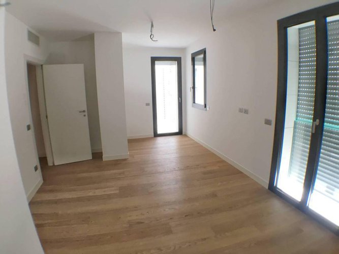 Quadrilocale 200mq con terrazze abitabili e box centro Bergamo