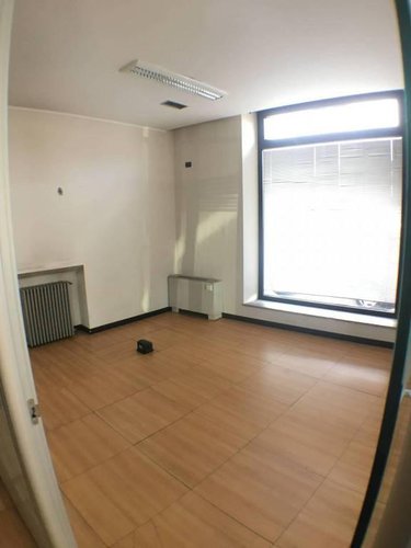 Negozio di 280mq con 7 vetrine fronte strada + magazzino Bergamo