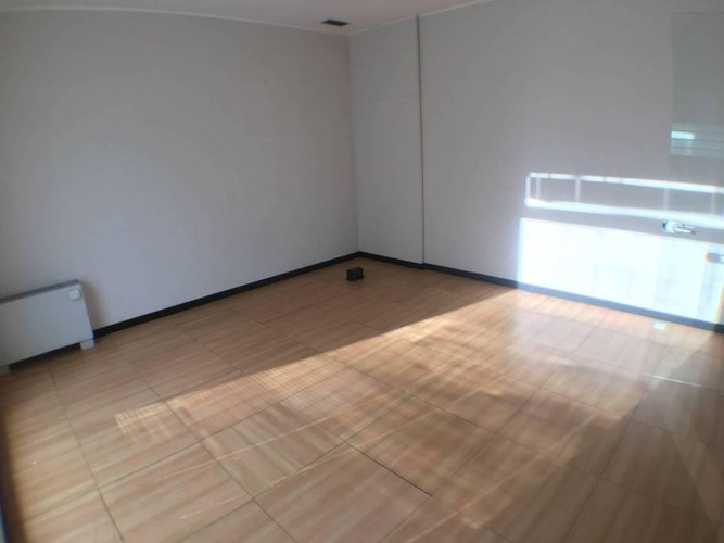 ufficio 280 mq con vetrine fronte strada e 300mq di interr. Bergamo