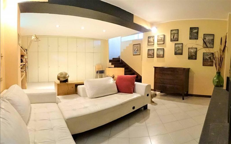 Prestigiosa villa unifamiliare con piscina Azzano San Paolo