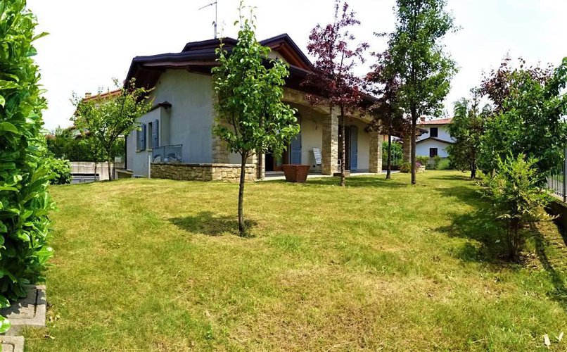 Villa singola di recentissima costruzione Brembate di Sopra