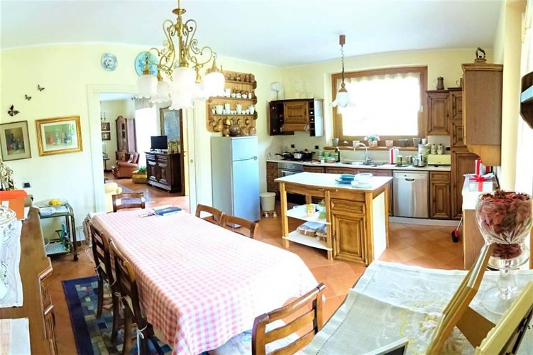 Villa singola di recentissima costruzione Brembate di Sopra