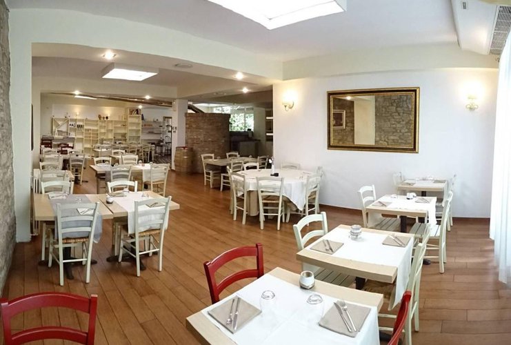 Negozio 360 mq adibito a ristorante tutto attrezzato Bergamo