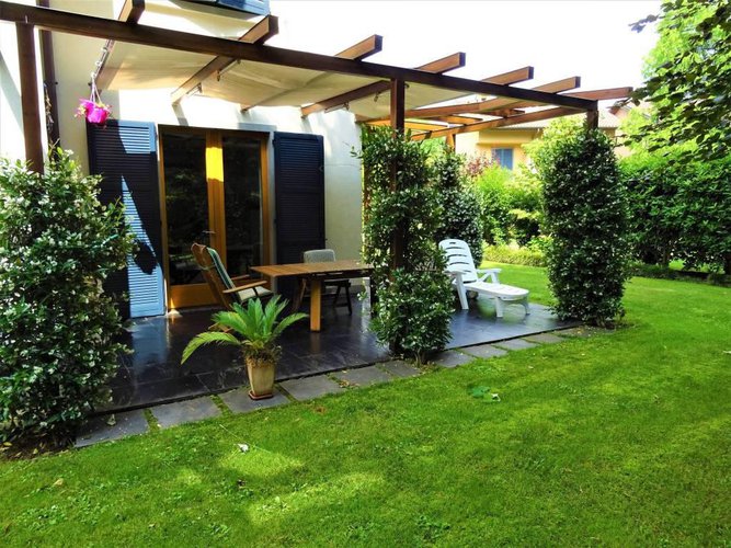 Prestigiosa Villa con piscina,palestra,campi tennis,calcio Brembate di Sopra