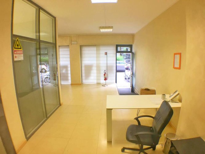 Negozio ideale ad uso studio medico Bergamo