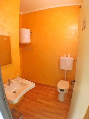 Negozio ideale ad uso studio medico Bergamo