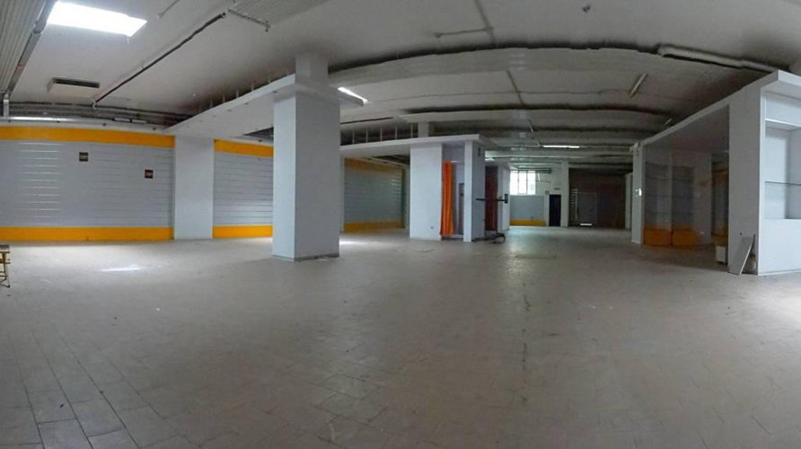 Bergamo Negozio di 1.000Mq con 1.000Mq di parcheggio Bergamo