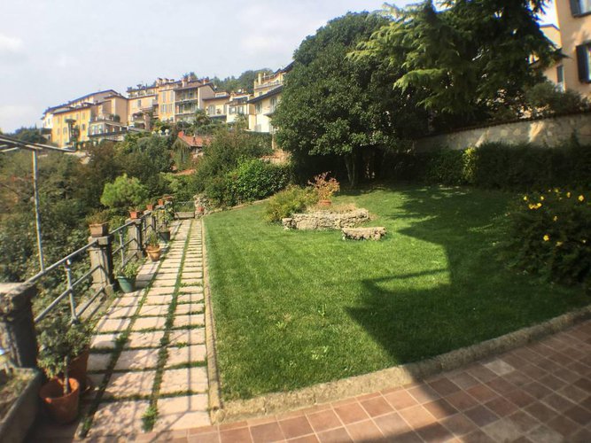 Elegante appartamento di 275mq in casa d'epoca Bergamo