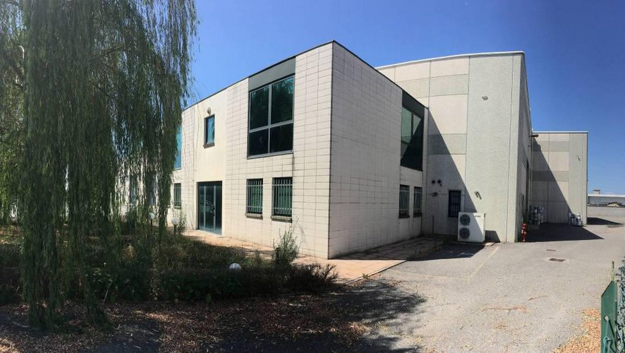 Capannone di 3.400mq con area esterna ottimo prezzo Treviolo