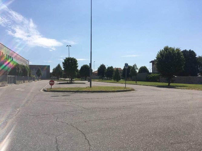 Capannone di 3.400mq con area esterna ottimo prezzo Treviolo