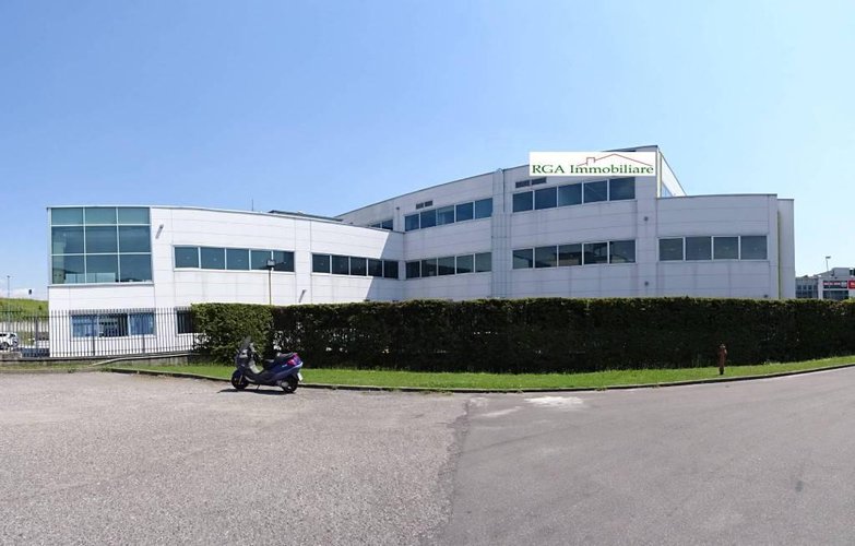 Ufficio di 500mq vicino ad aereoporto e autostrada