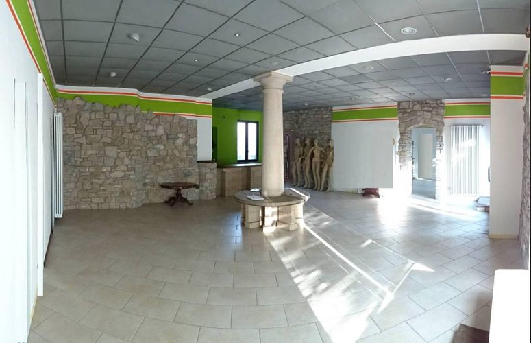 Negozio/Ufficio di 120mq con 3 vetrine zona Piazzale Oberdan Bergamo