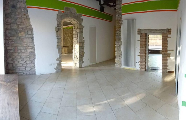 Negozio/Ufficio di 120mq con 3 vetrine zona Piazzale Oberdan Bergamo