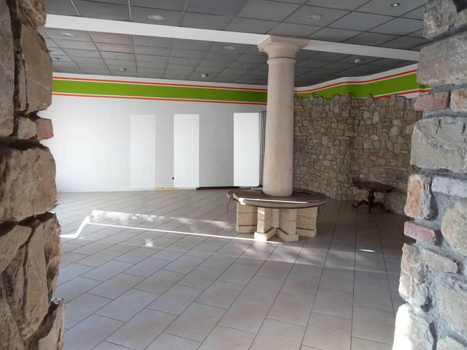 Negozio/Ufficio di 120mq con 3 vetrine zona Piazzale Oberdan Bergamo