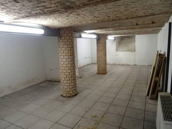 Negozio/Ufficio di 120mq con 3 vetrine zona Piazzale Oberdan Bergamo