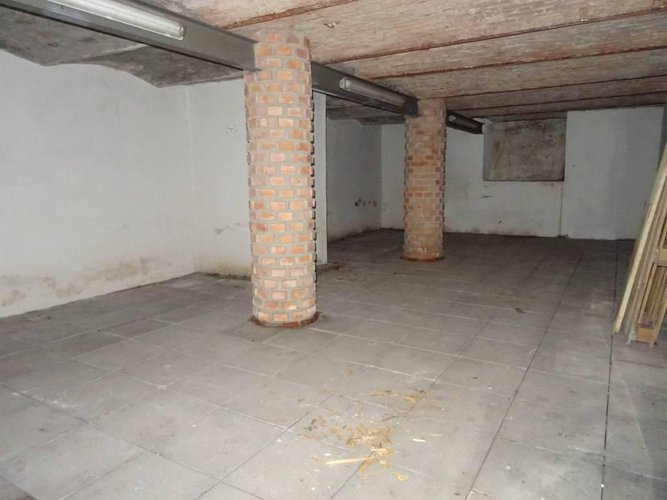 Negozio/Ufficio di 120mq con 3 vetrine zona Piazzale Oberdan Bergamo