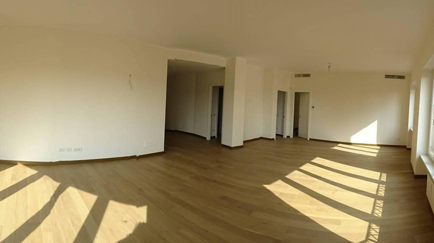 Quadrilocale 240 mq tutto ristrutturato zona centralissima Bergamo