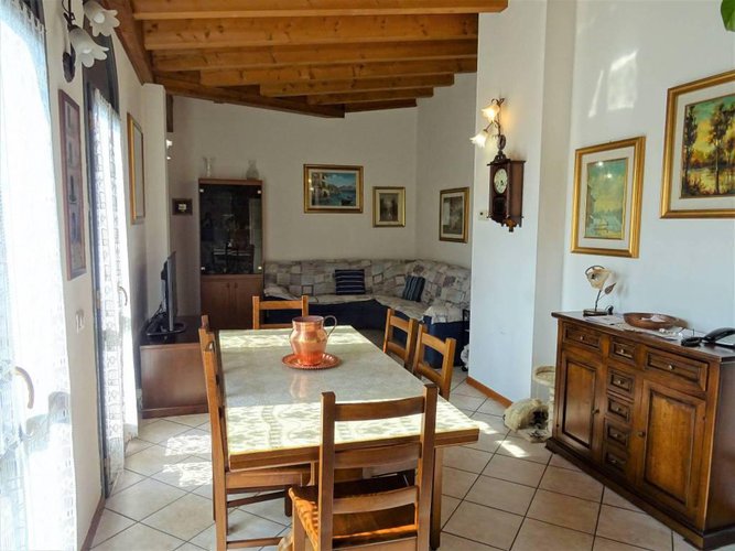 Alzano Lombardo Quadrilocale 130mq ultimo piano Alzano Lombardo