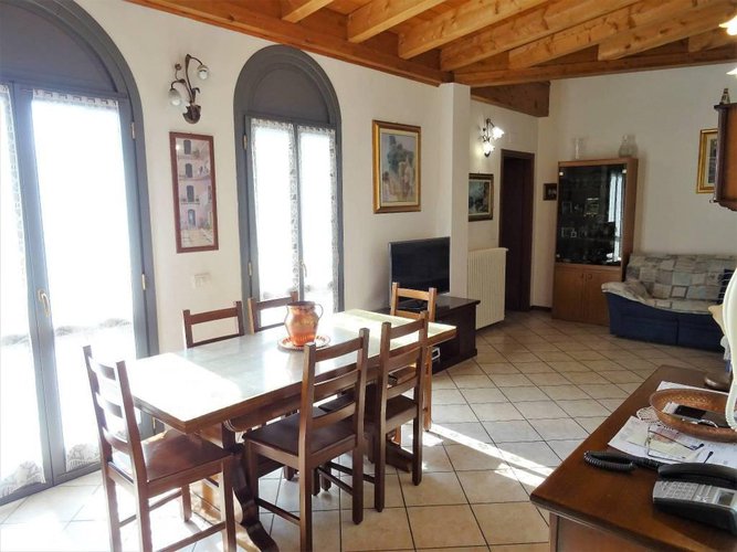 Alzano Lombardo Quadrilocale 130mq ultimo piano Alzano Lombardo