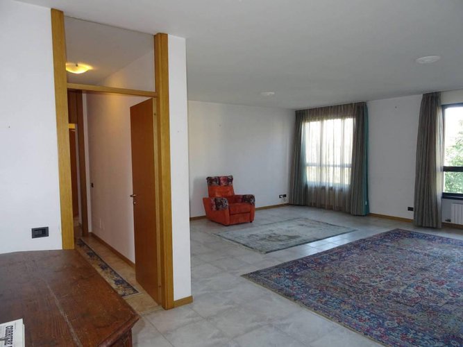 QUADRILOCALE 120mq nel complesso il triangolo Bergamo