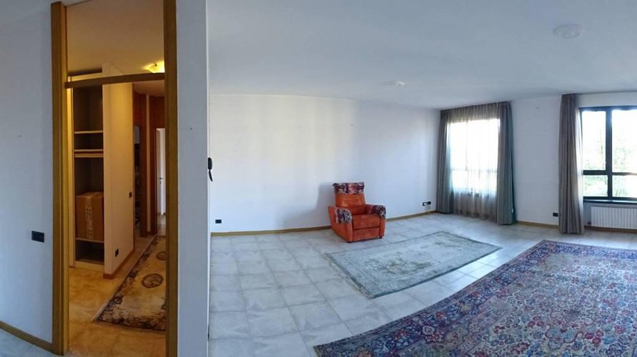 QUADRILOCALE 120mq nel complesso il triangolo Bergamo