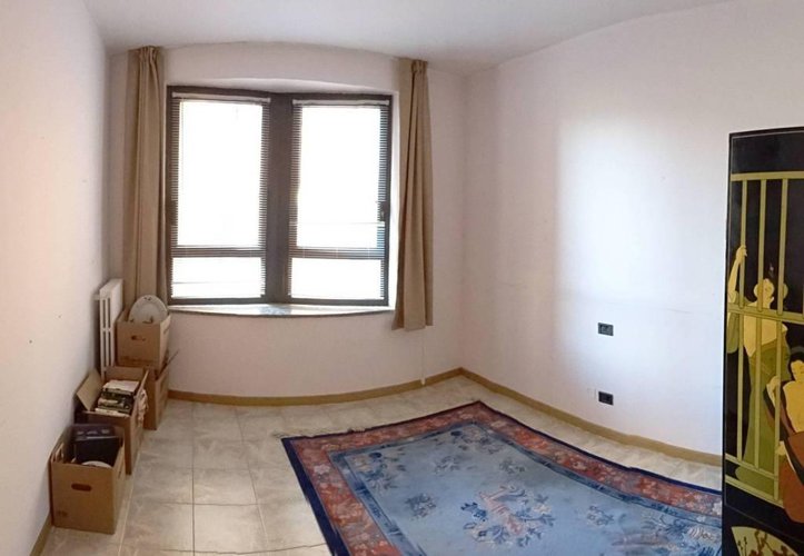 QUADRILOCALE 120mq nel complesso il triangolo Bergamo