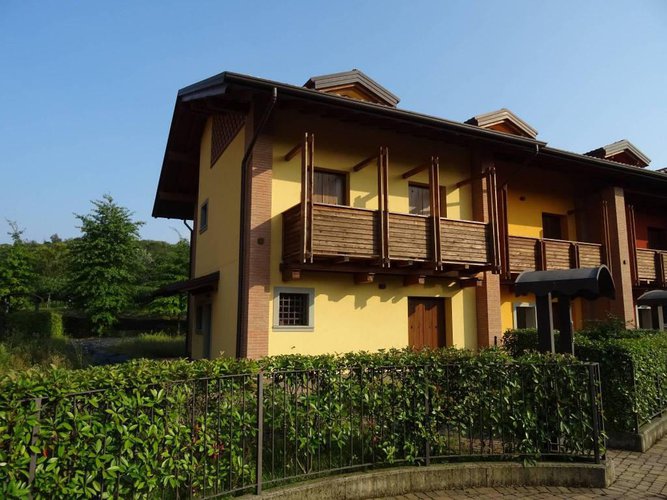 Brusaporto NUOVO IN RESIDENCE, VILLA A SCHIERA Brusaporto