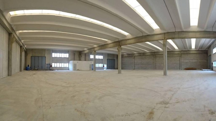 LALLIO CAPANNONE DI RECENTISSIMA COSTRUZIONE 1600MQ Lallio