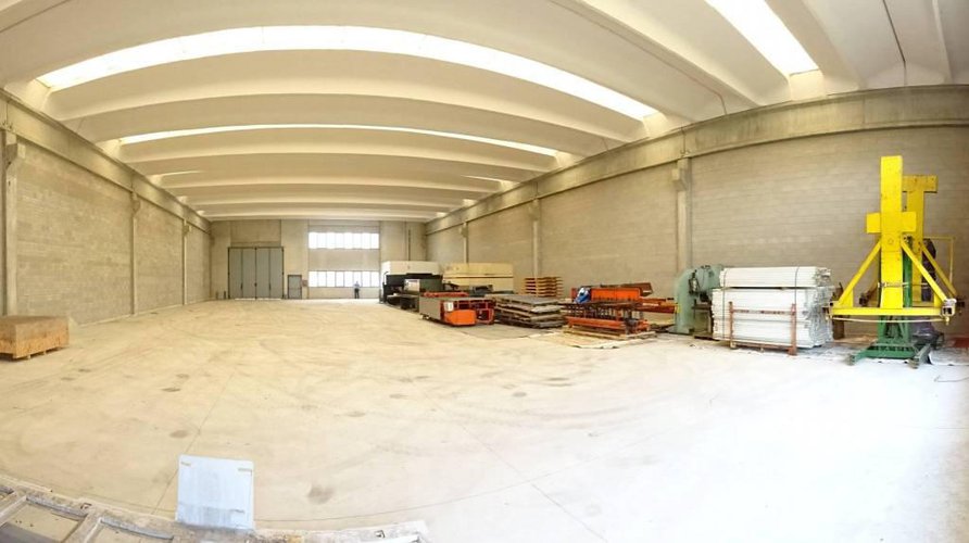 LALLIO CAPANNONE DI RECENTISSIMA COSTRUZIONE 1600MQ Lallio