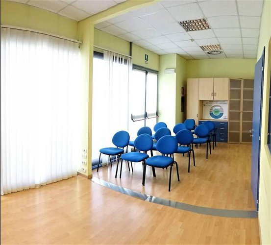 Curno in via Bergamo un ufficio di 200mq totalmente arredato Curno