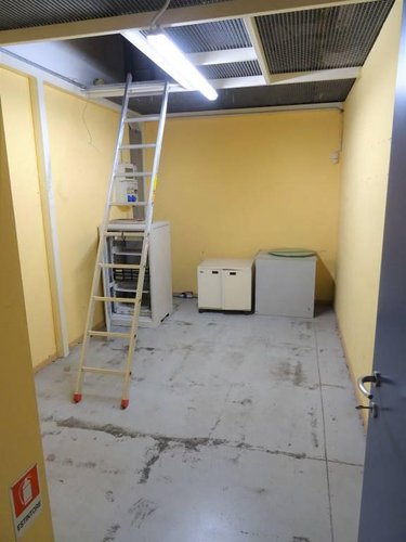 Curno in via Bergamo un ufficio di 200mq totalmente arredato Curno