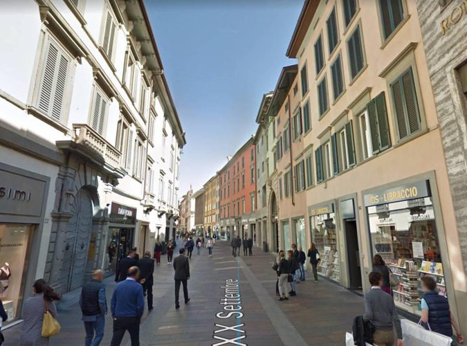 Negozio 240 mq Bergamo centro zona pedonale Bergamo