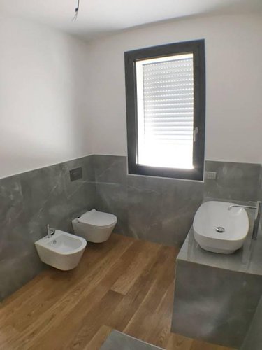 Quadrilocale 200mq con terrazze abitabili e box centro Bergamo