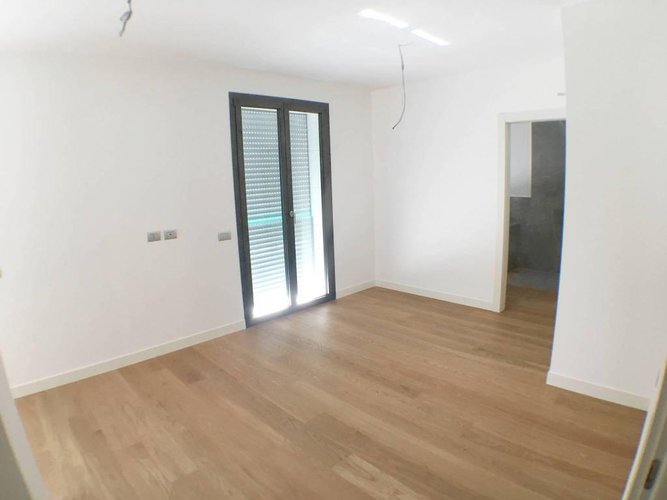 Quadrilocale 200mq con terrazze abitabili e box centro Bergamo