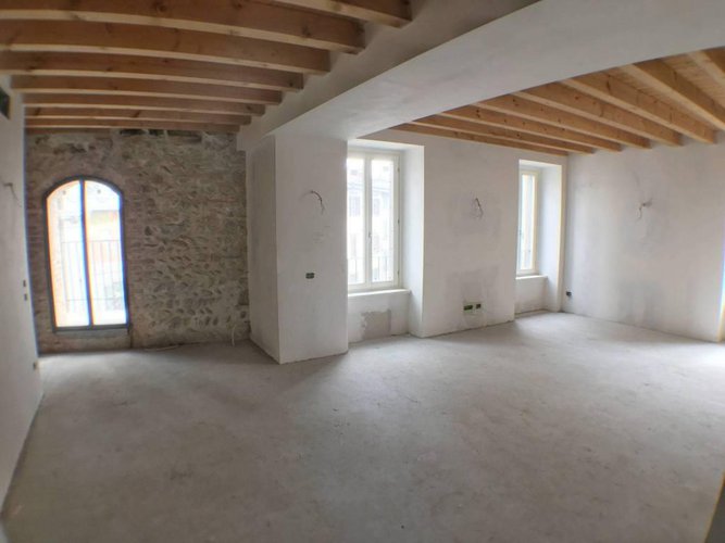 Nuovo Quadrilocale 200mq in contesto prestigioso Bergamo