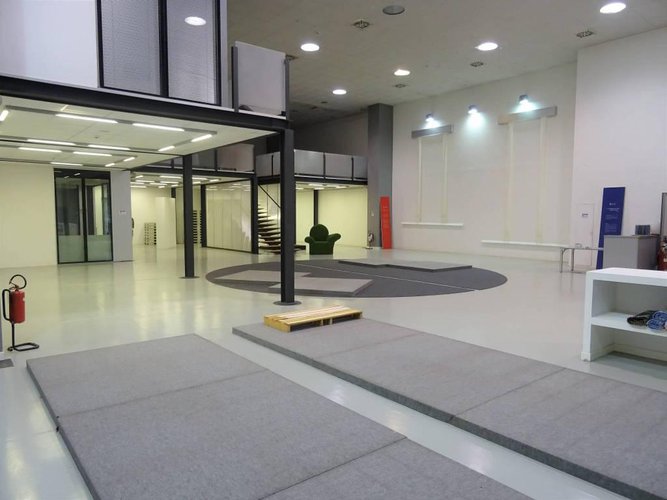 Negozio 1056 Mq Orio Al Serio con visibilità dall'autostrad Orio al Serio