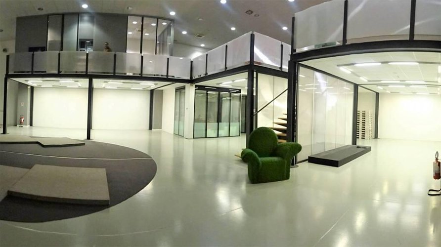 Negozio 1056 Mq Orio Al Serio con visibilità dall'autostrad Orio al Serio