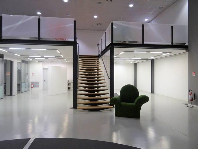 Negozio 1056 Mq Orio Al Serio con visibilità dall'autostrad Orio al Serio