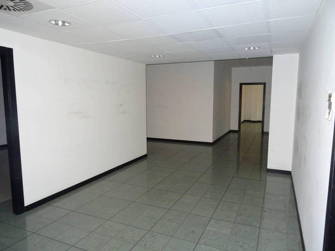 Via Camozzi Ufficio di 460 Mq Bergamo